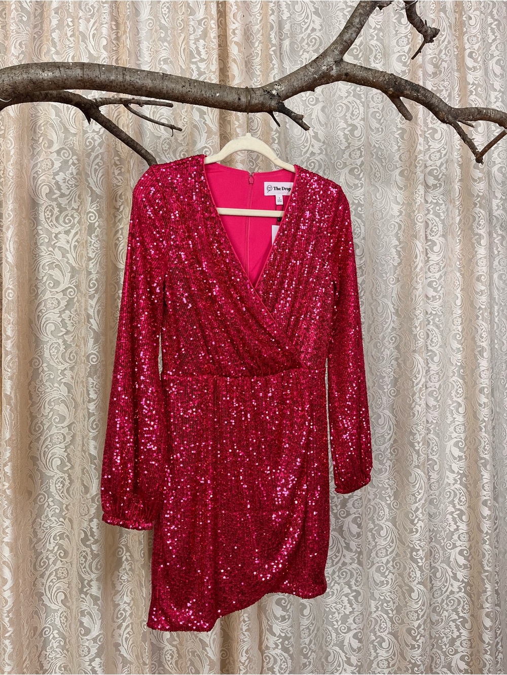 Sequin Long Sleeve Mini Dress Fuchsia
Glitter Dresses Sexy Classy Sparkly